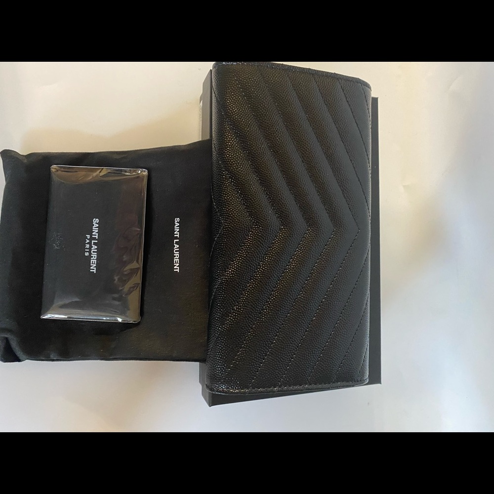 Saint Laurent❤️Monogram Grain de poudre  wallet - Picture 6 of 12